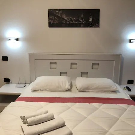 Hotel Envi 3*