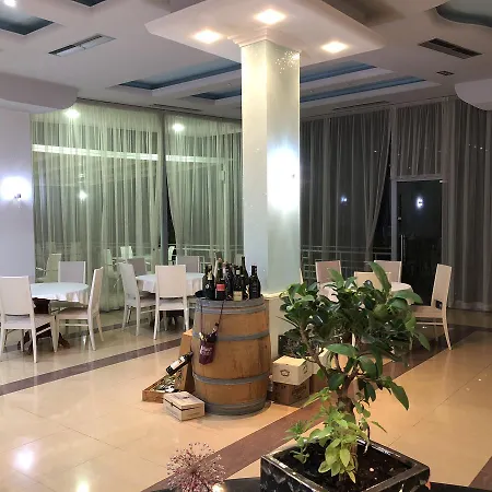 Envi Hotel Radhime
