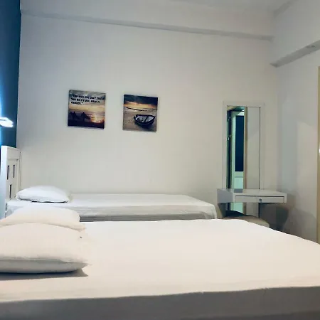 Hotel Envi 3*