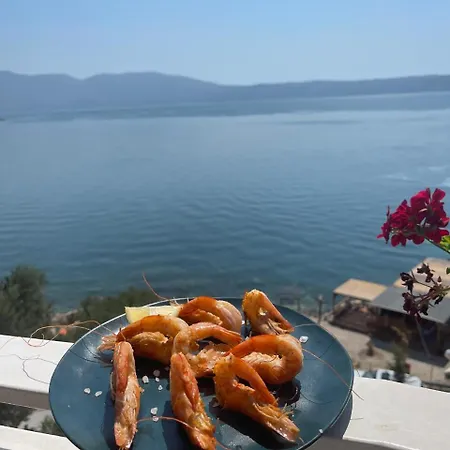 Envi Hotel Radhimë
