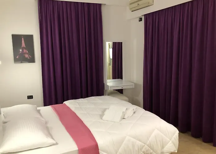 فندق Envi Radhimë